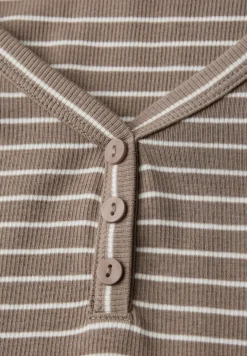 Gestreiftes Shirt