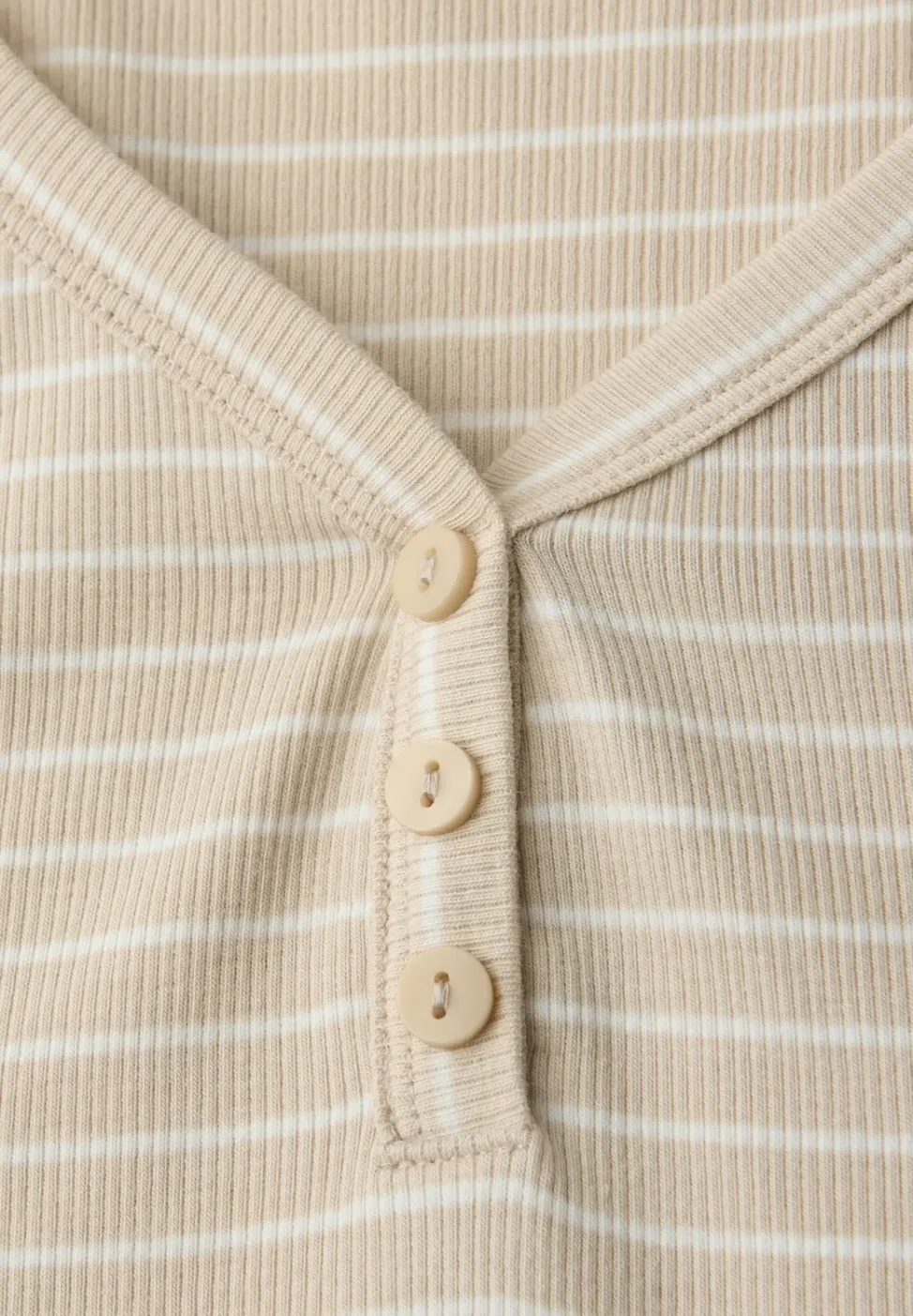 Gestreiftes Shirt