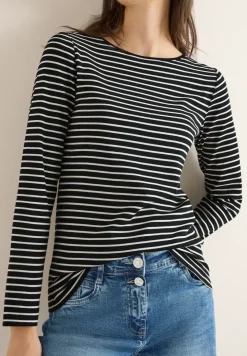 Gestreiftes Shirt