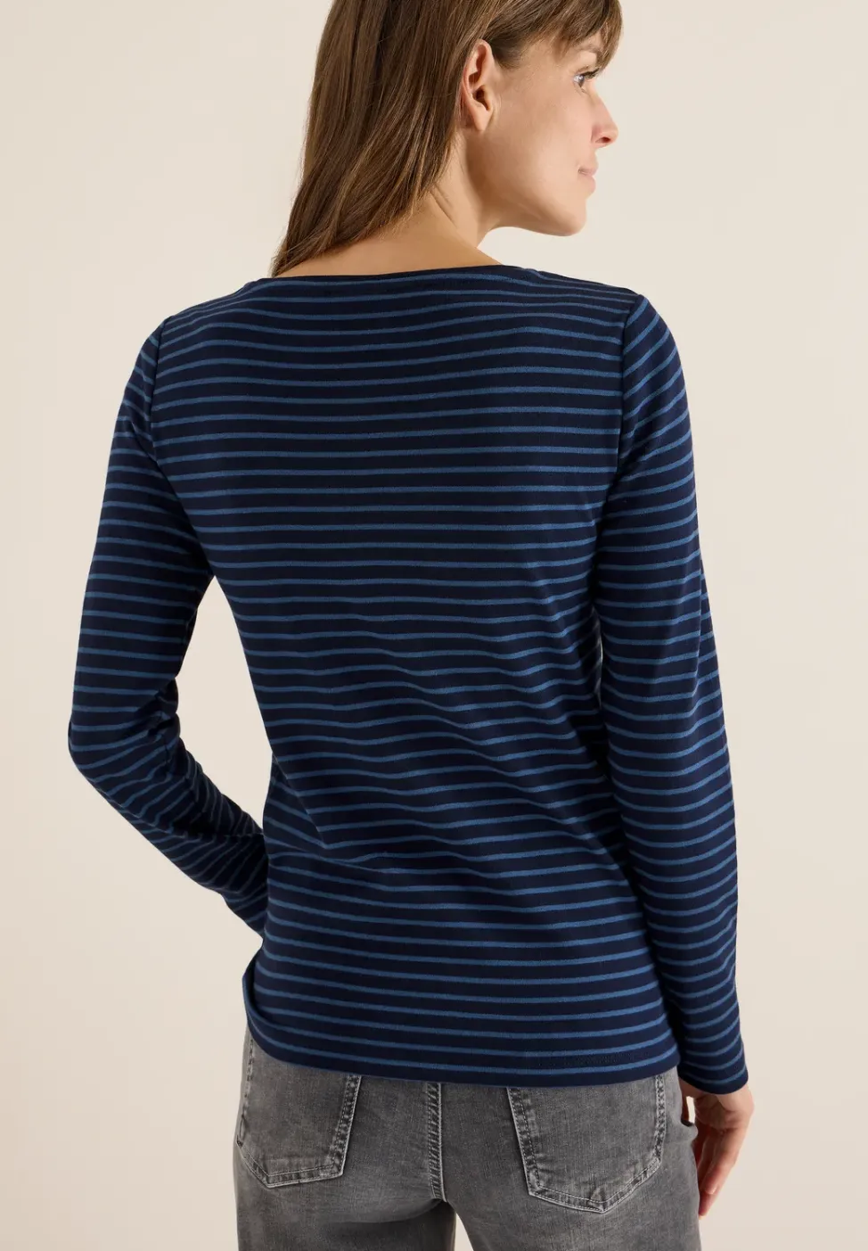 Gestreiftes Shirt