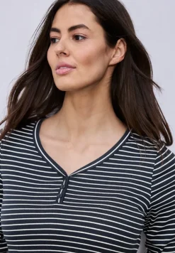 Gestreiftes Shirt