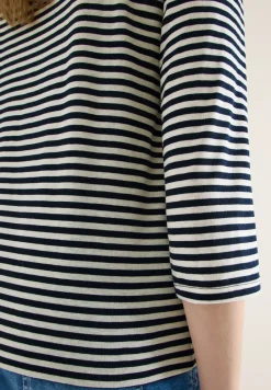 Gestreiftes Shirt