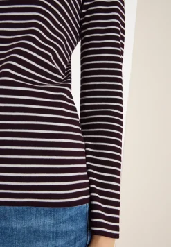 Gestreiftes Shirt