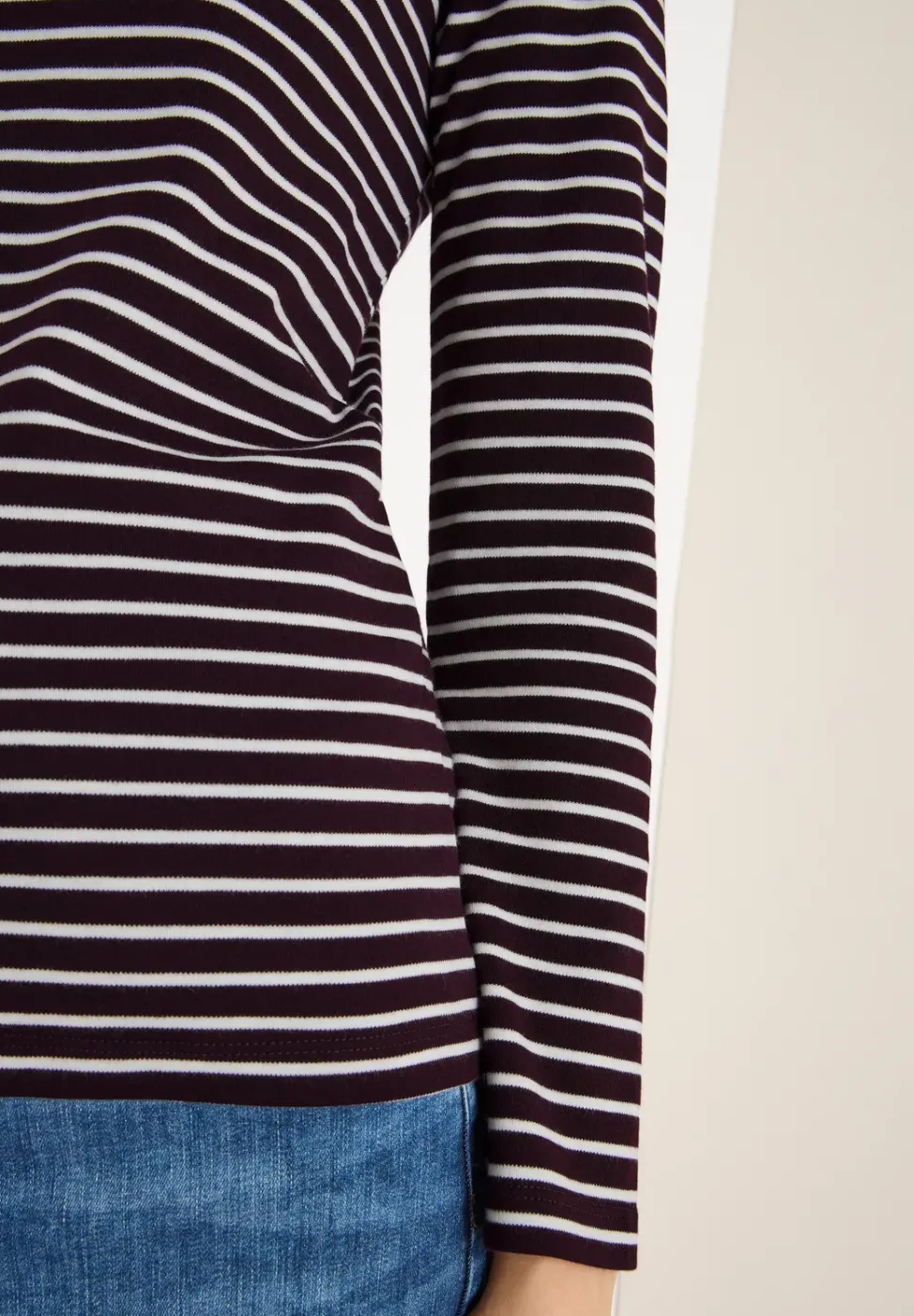 Gestreiftes Shirt