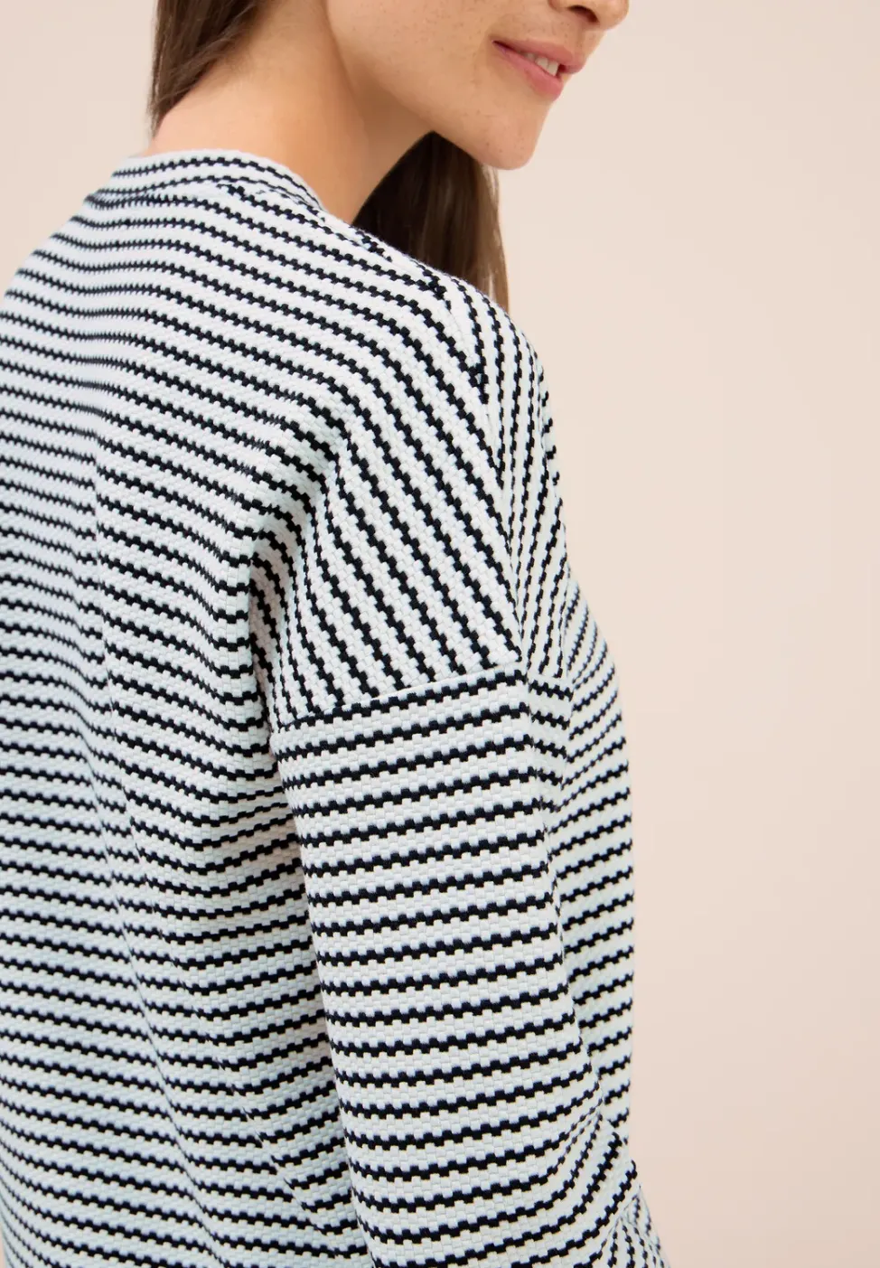 Gestreiftes Strukturshirt