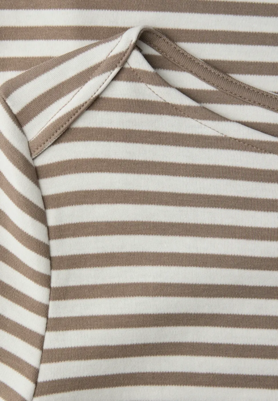 Gestreiftes T-Shirt