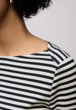 Gestreiftes T-Shirt
