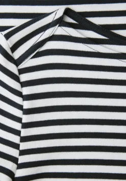 Gestreiftes T-Shirt