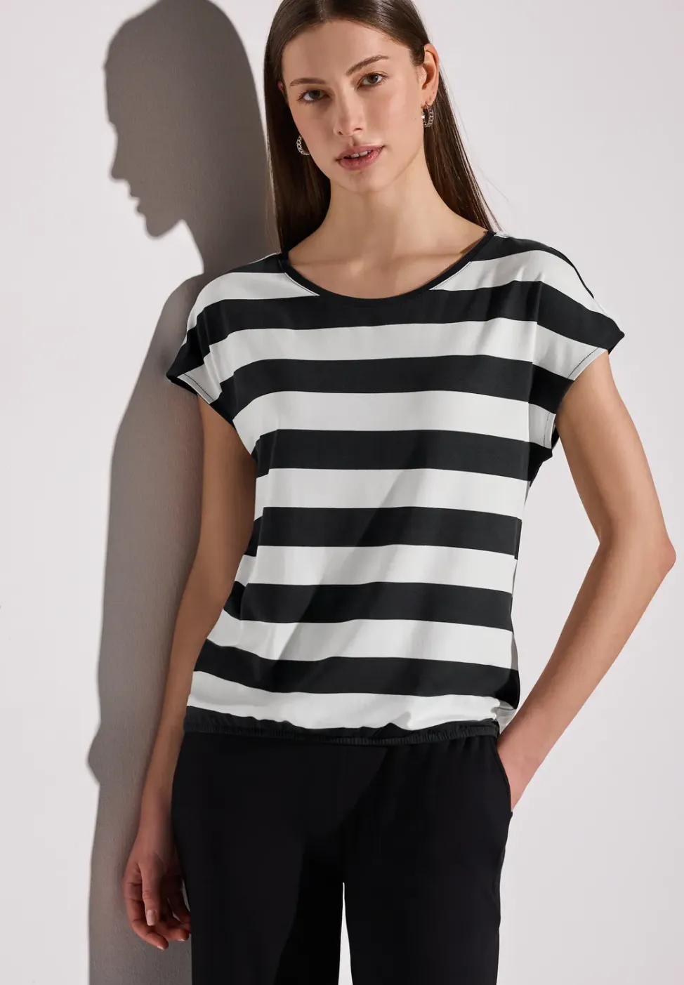 Gestreiftes T-Shirt