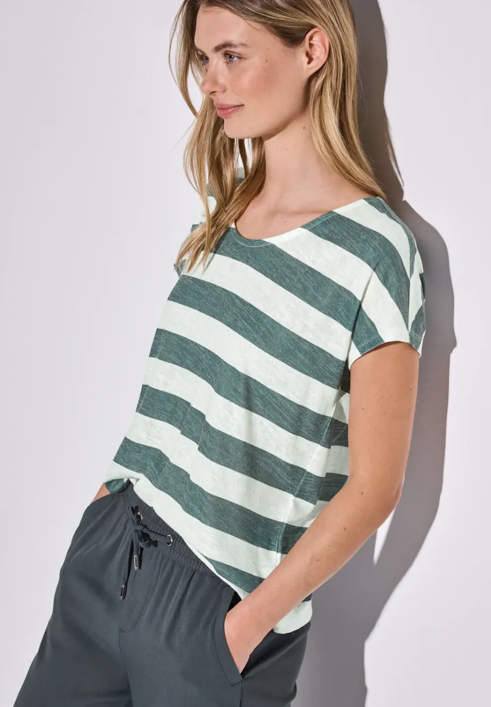 Gestreiftes T-Shirt