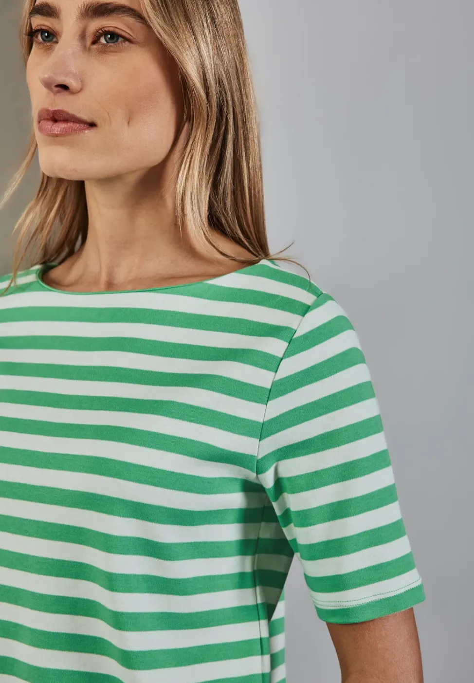 Gestreiftes T-Shirt