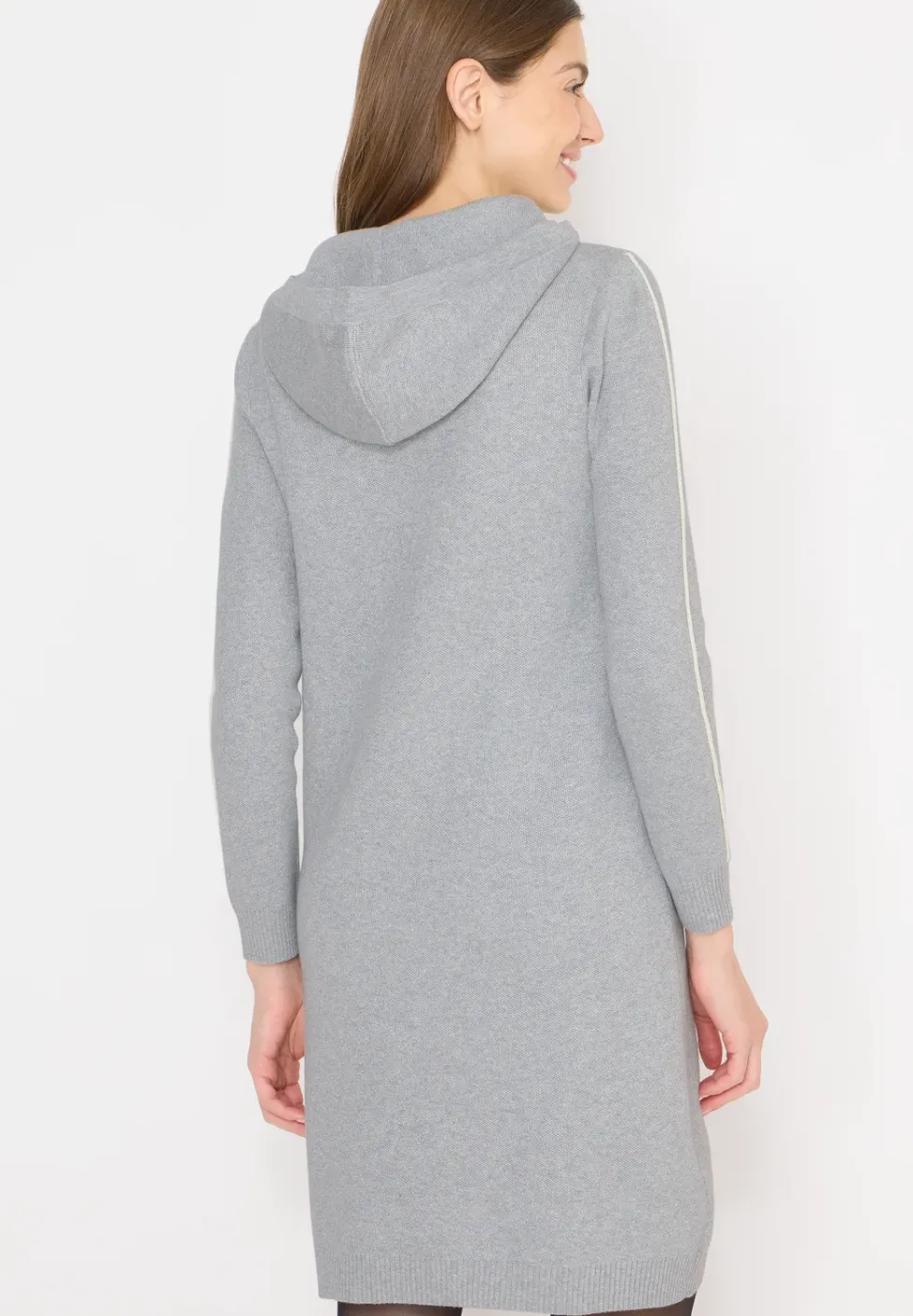 Glitzerkleid mit Kapuze