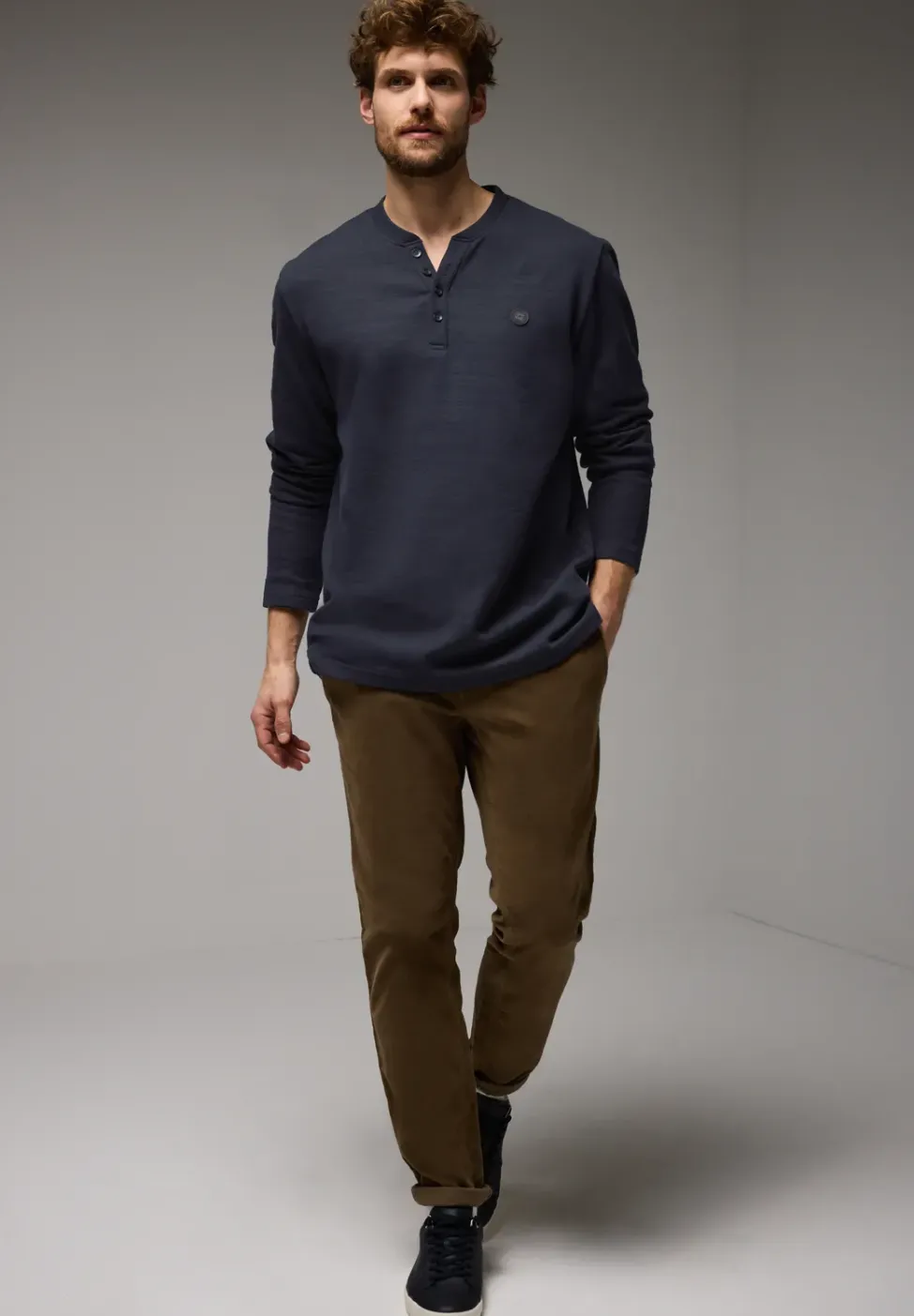 Henleyshirt im Melange-Look