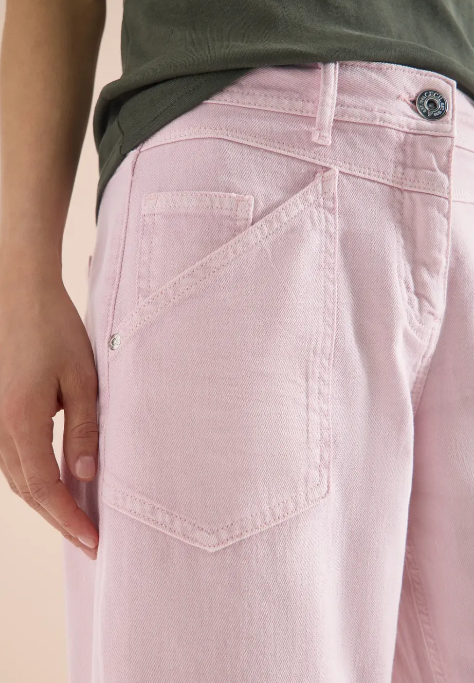 High Waist Barrel Leg Jeans im Loose Fit