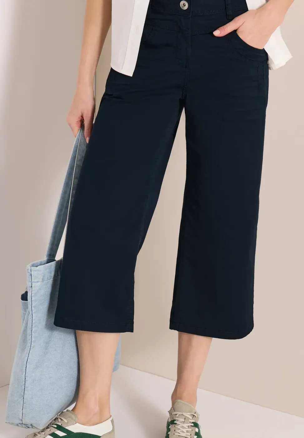 High Waist Flared Leg Hose im Loose Fit