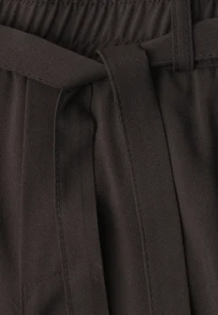 High Waist Shorts mit Gürtel