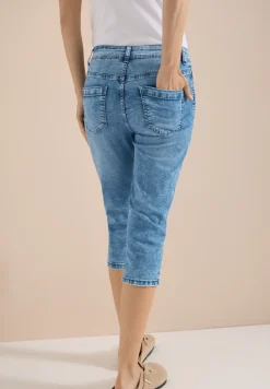 High waist Slim Fit Capri Jeans