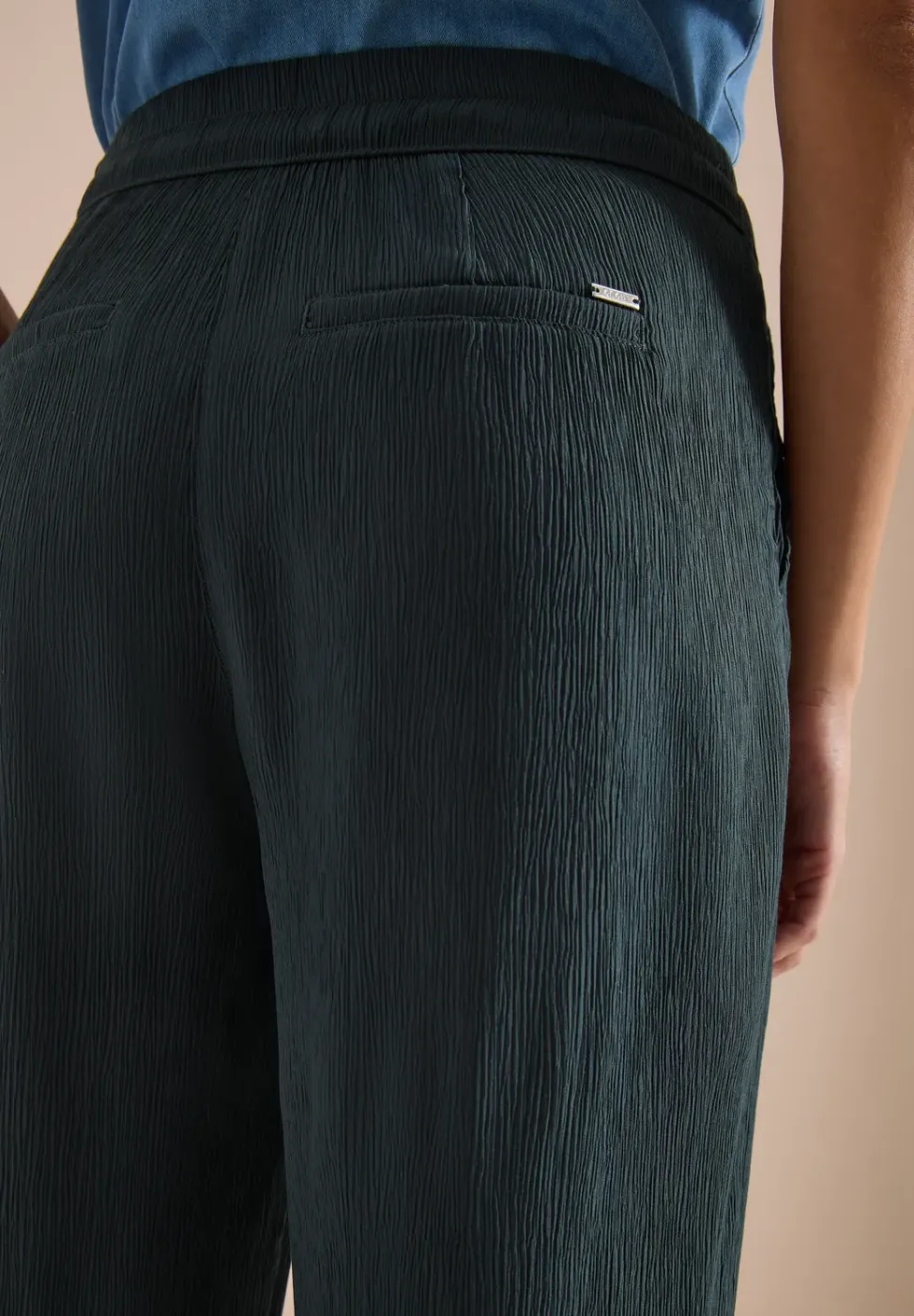 High Waist Straight Leg Hose im Loose Fit