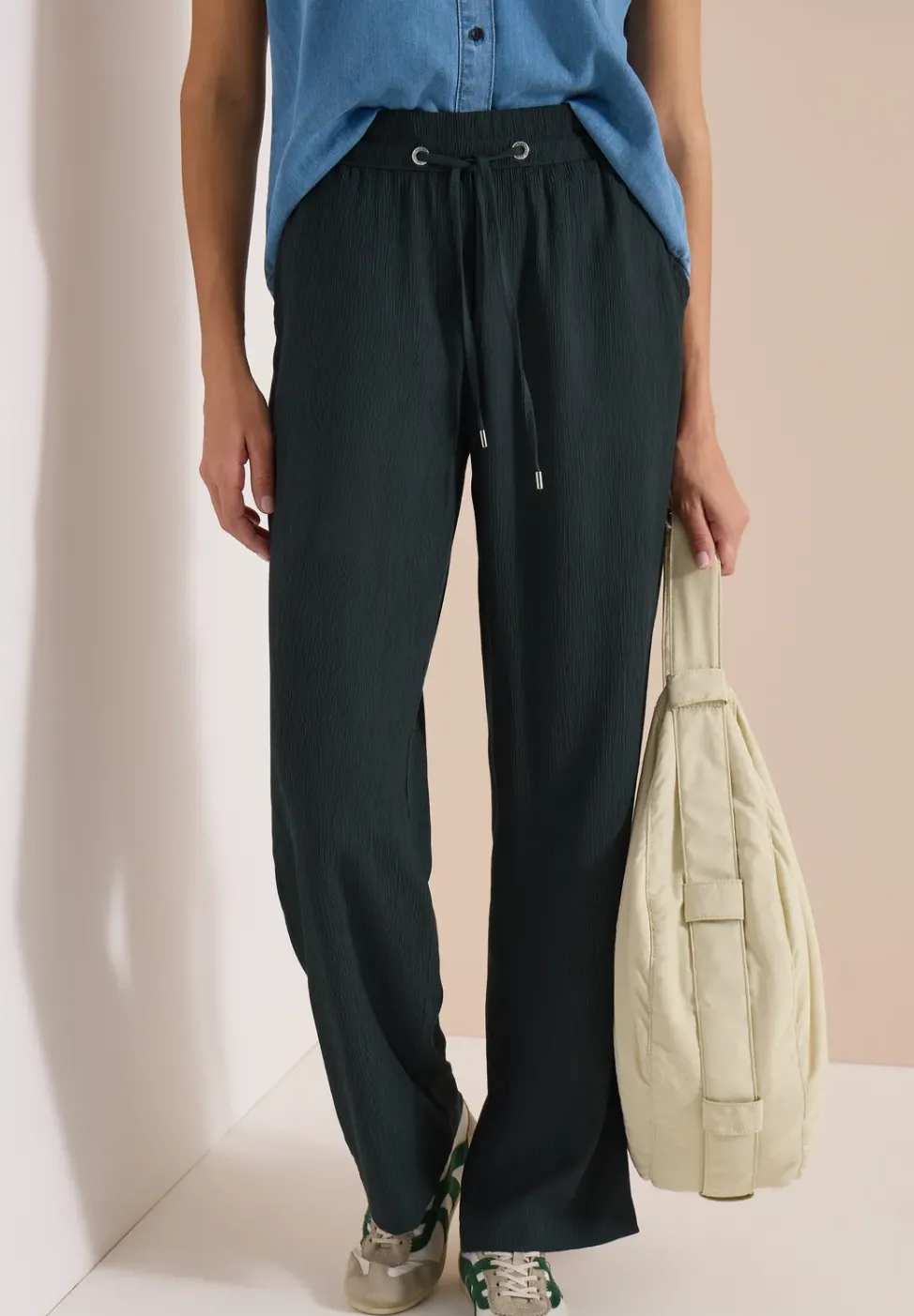 High Waist Straight Leg Hose im Loose Fit