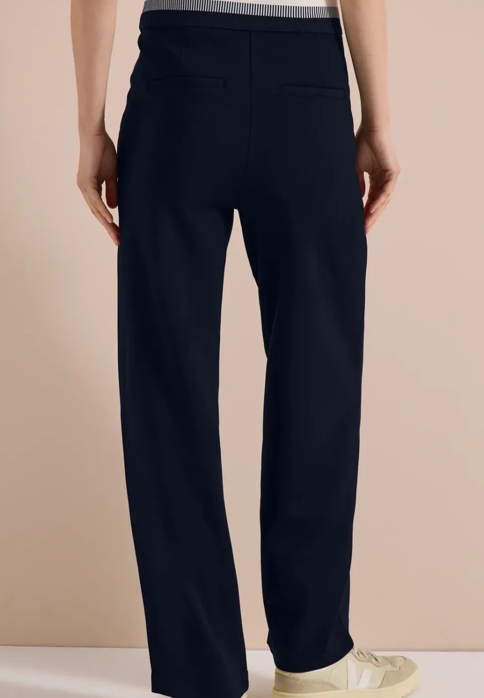 High Waist Straight Leg Hose im Loose Fit
