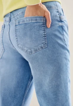 High Waist Straight Leg Jeans im Slim Fit