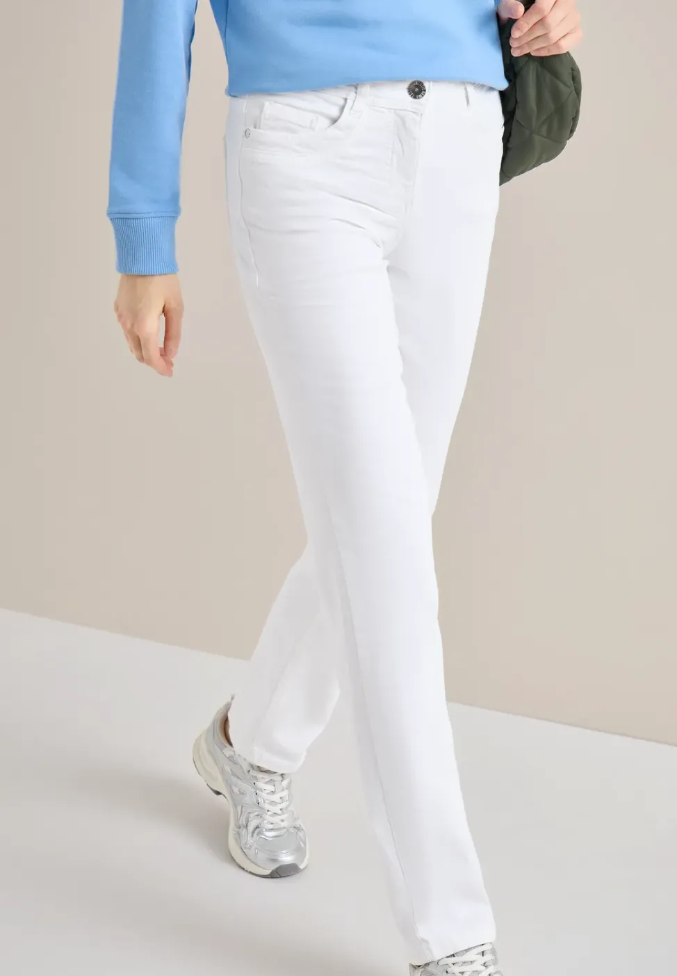 High Waist Straight Leg Jeans im Slim Fit