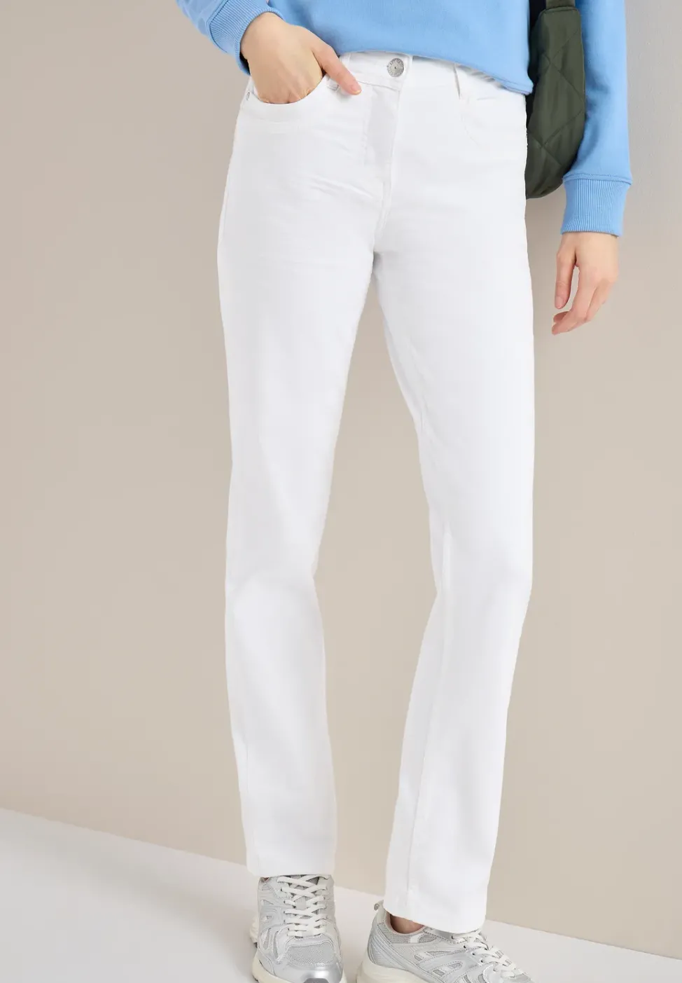 High Waist Straight Leg Jeans im Slim Fit