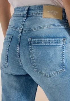 High Waist Straight Leg Jeans im Slim Fit