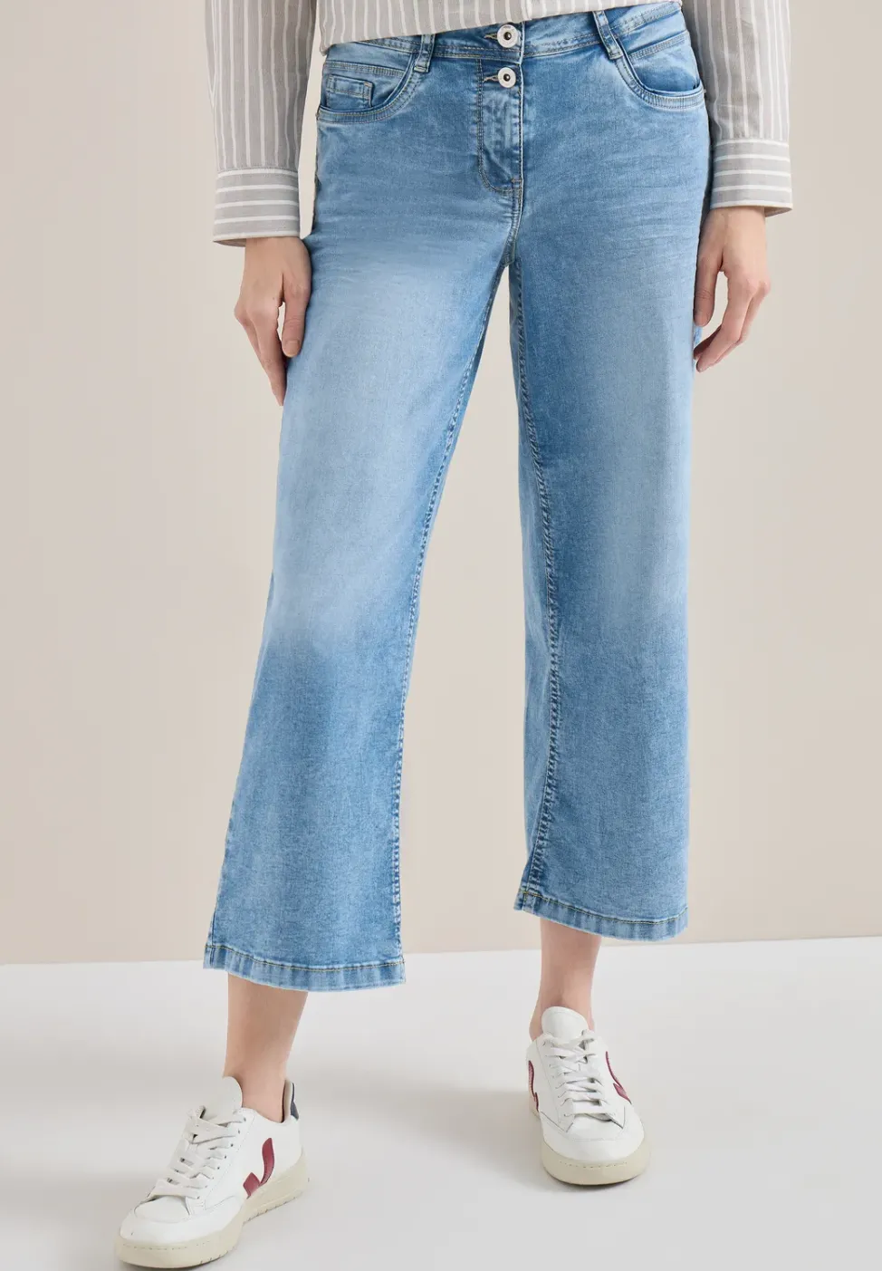 High Waist Wide Leg Jeans im Loose Fit