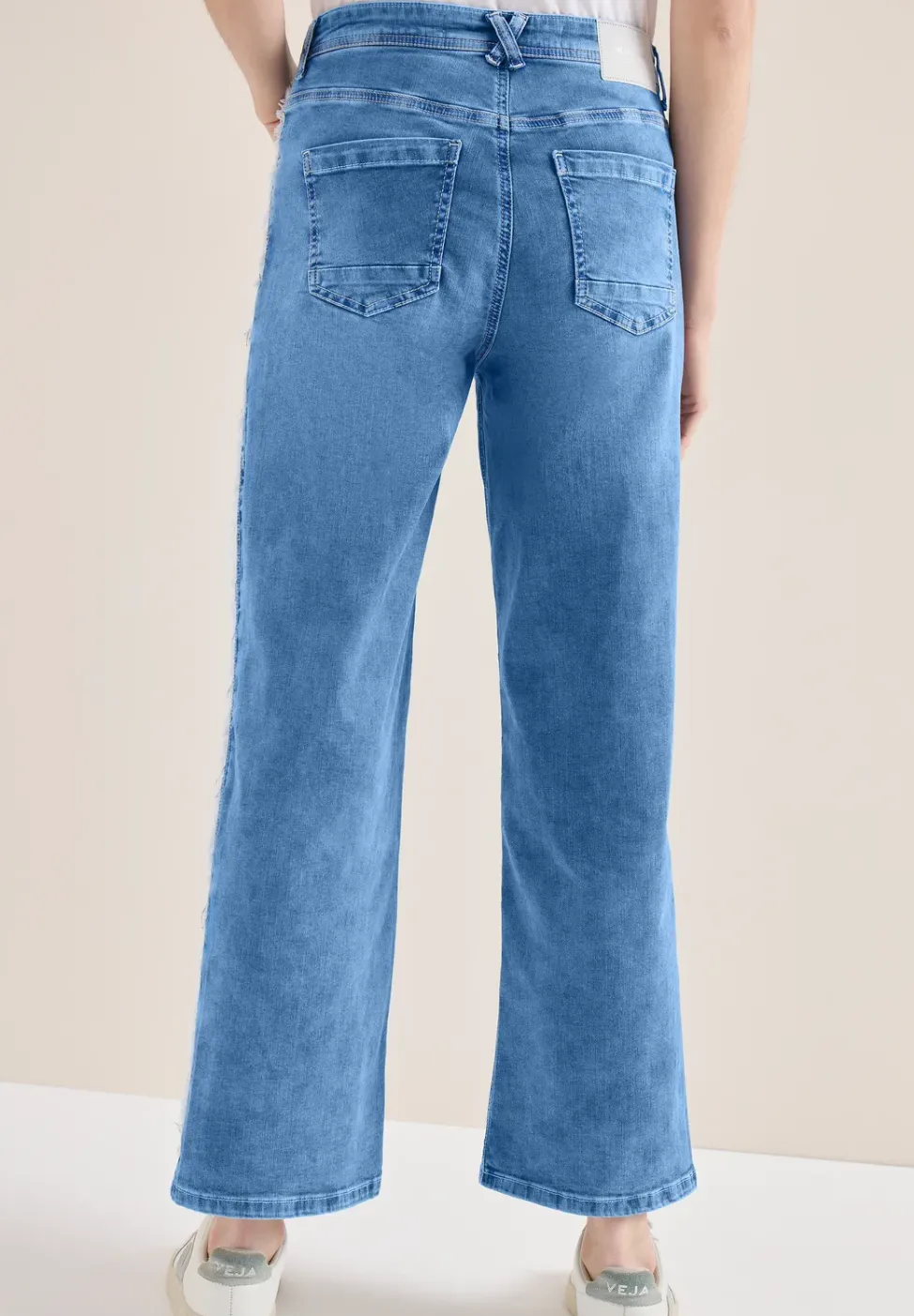 High Waist Wide Leg Jeans im Slim Fit