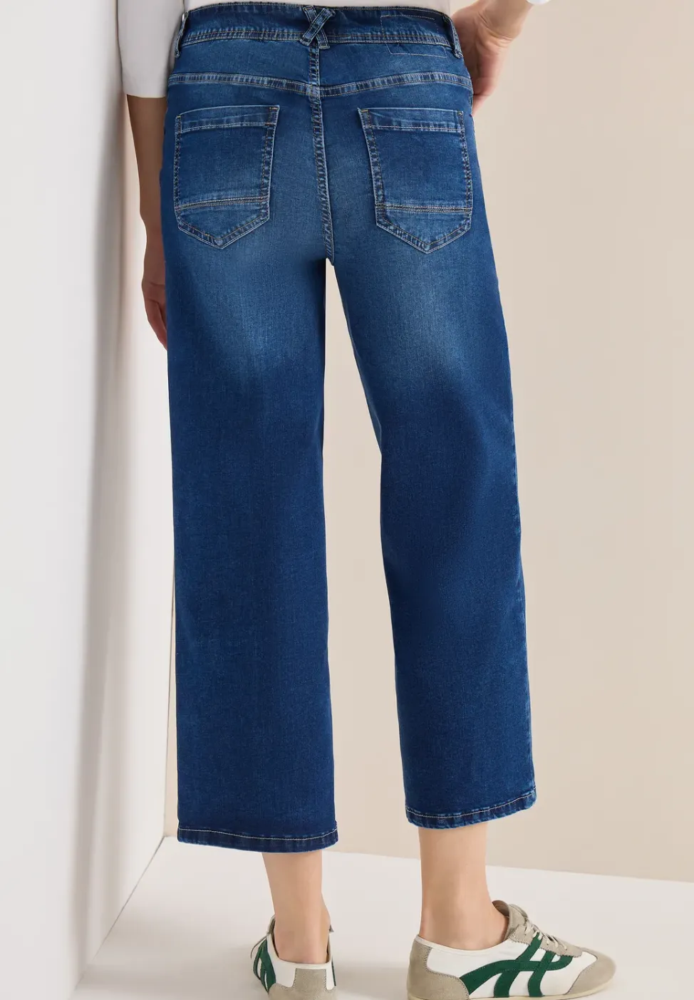 High Waist Wide Leg Jeans im Slim Fit
