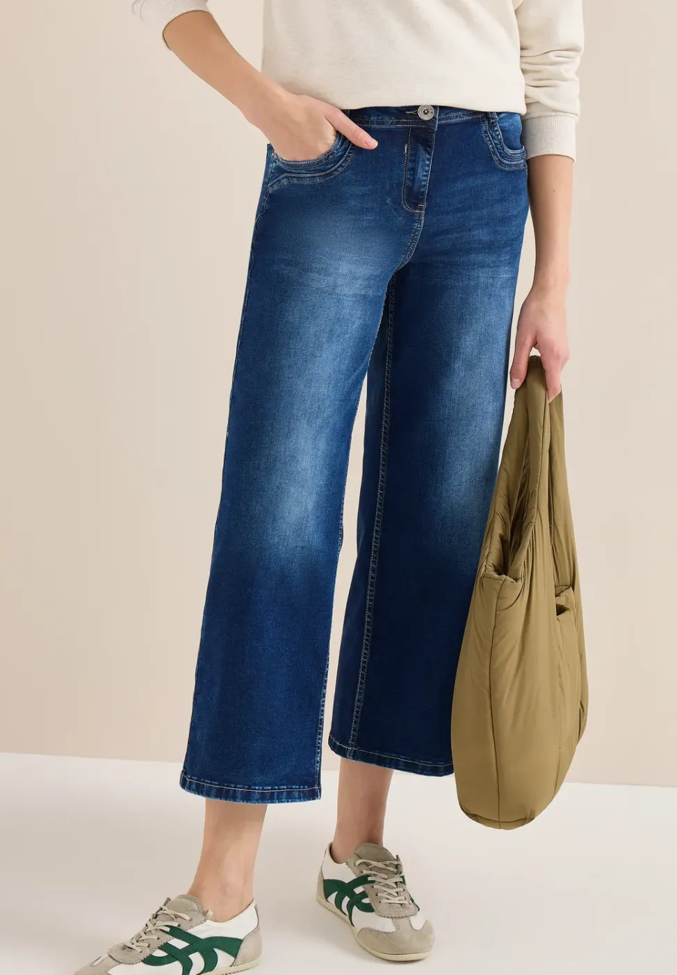 High Waist Wide Leg Jeans im Slim Fit