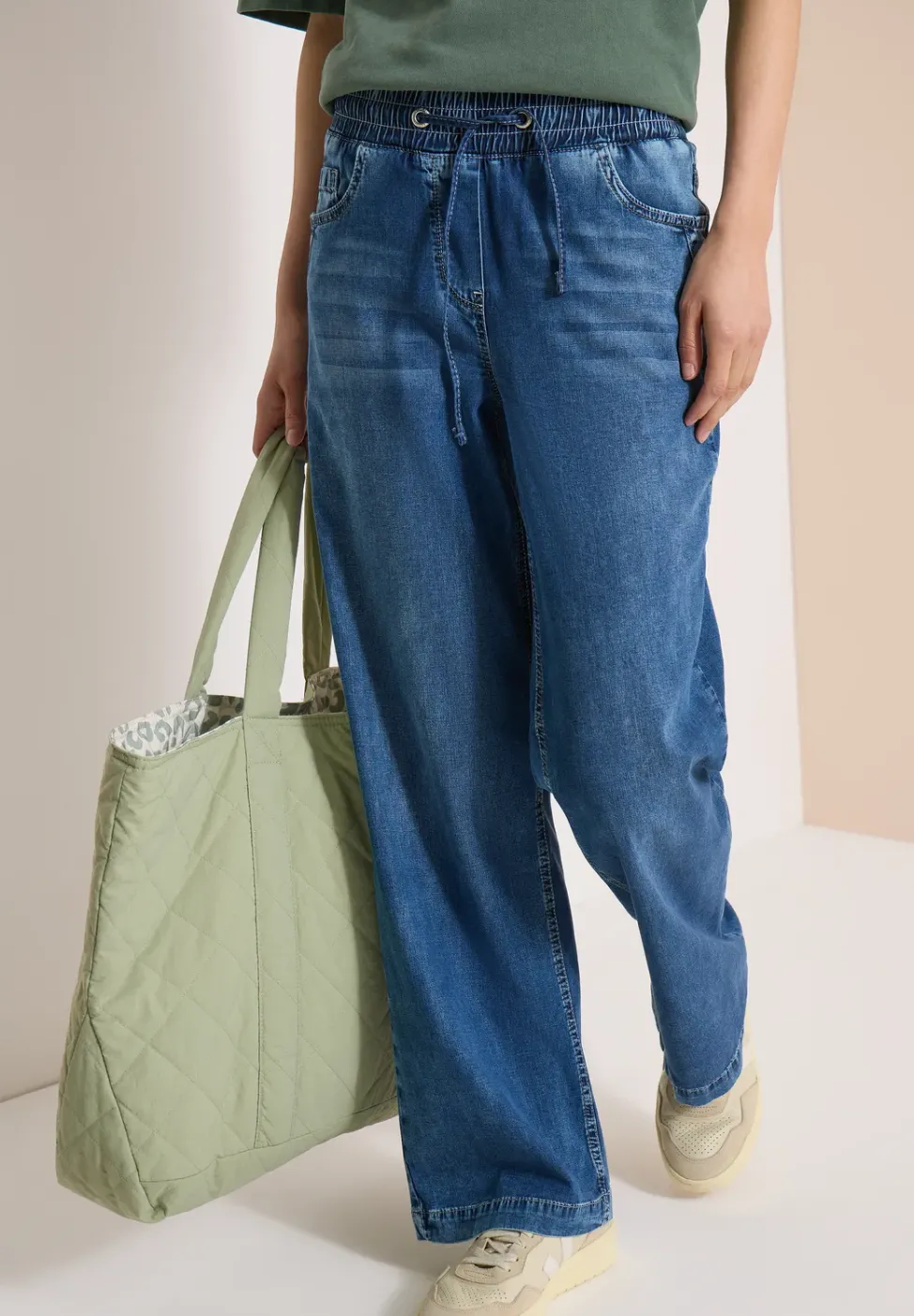 High Waist Wide Leg Jeans im Loose Fit