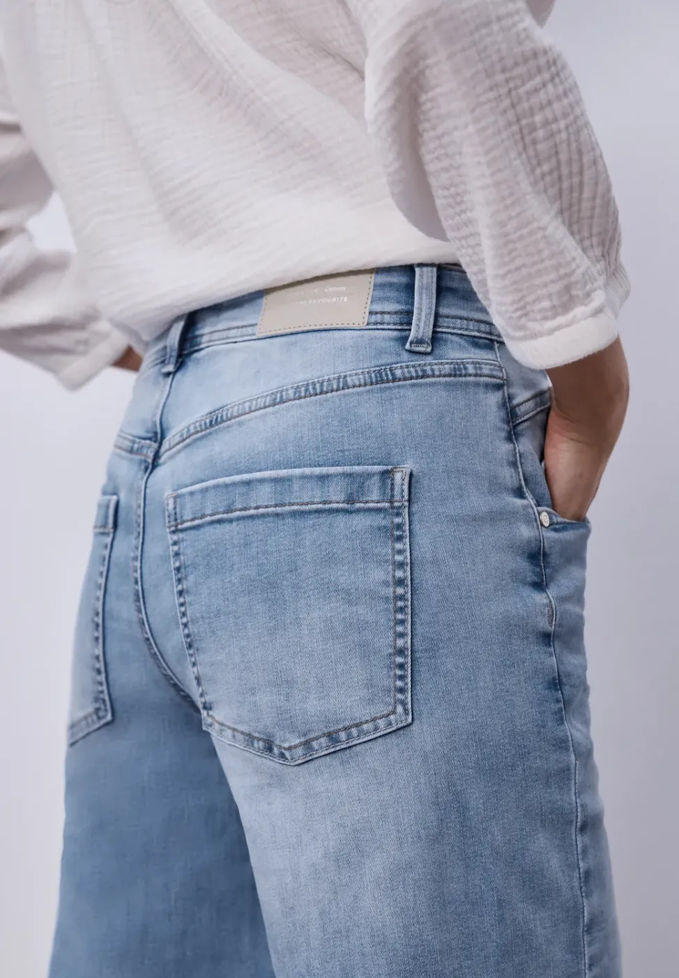 High Waist Wide Leg Jeans im Loose Fit