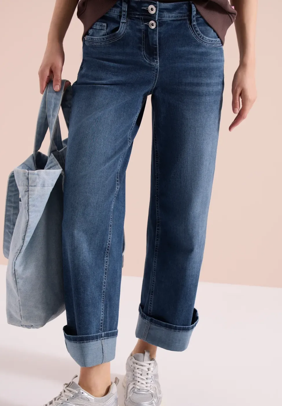 High Waist Wide Leg Jeans im Slim Fit