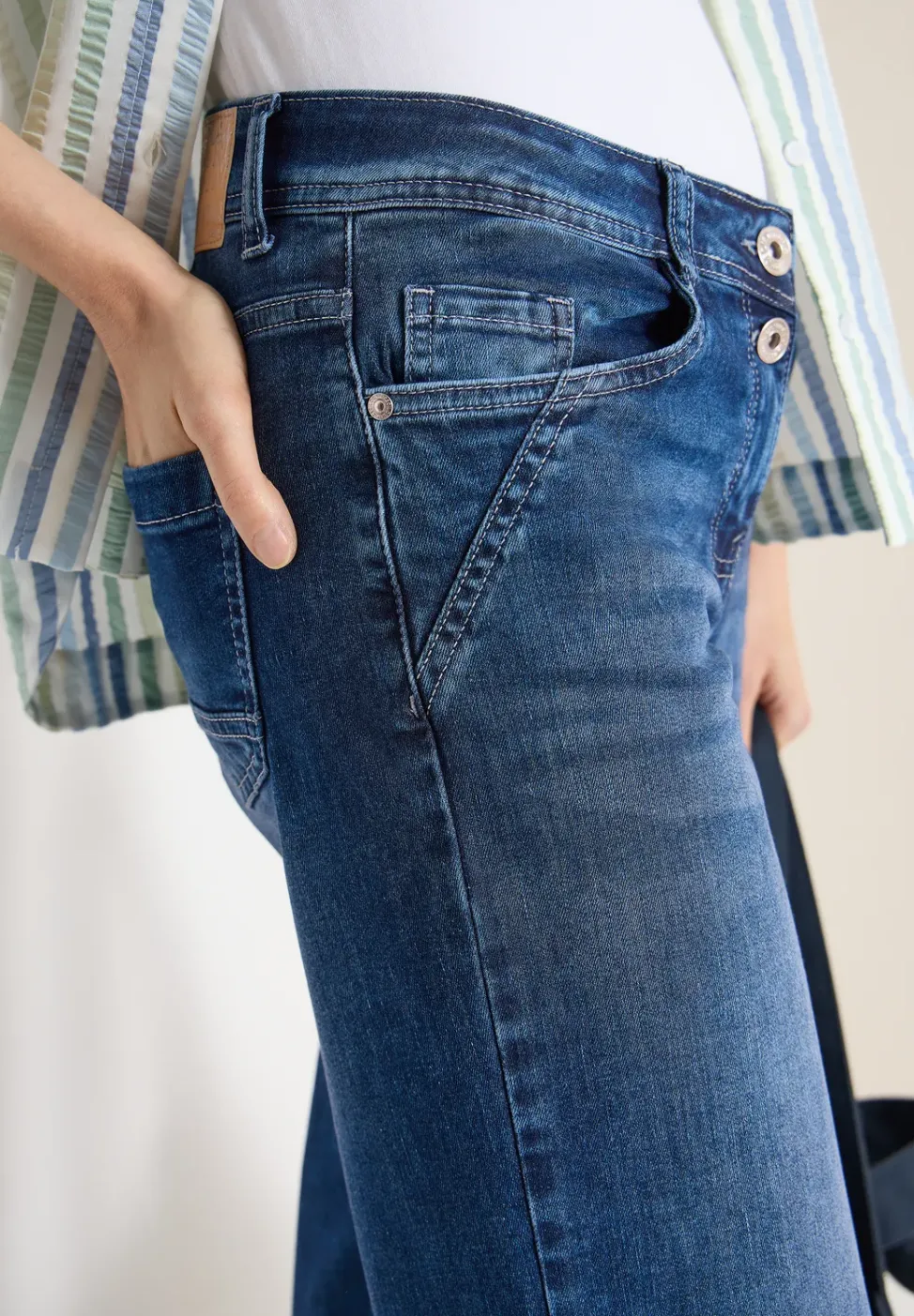 High Waist Wide Leg Jeans im Loose Fit