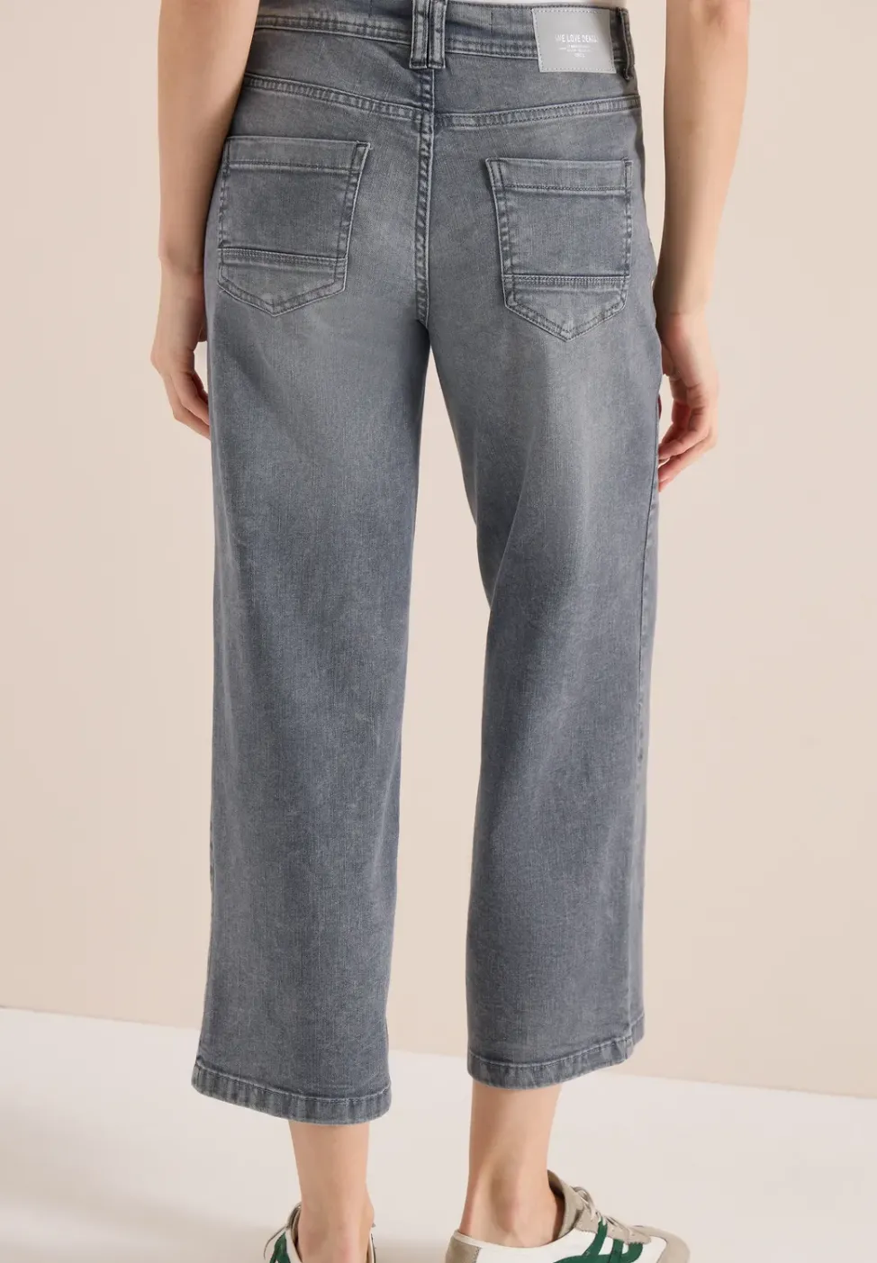 High Waist Wide Leg Jeans im Loose Fit