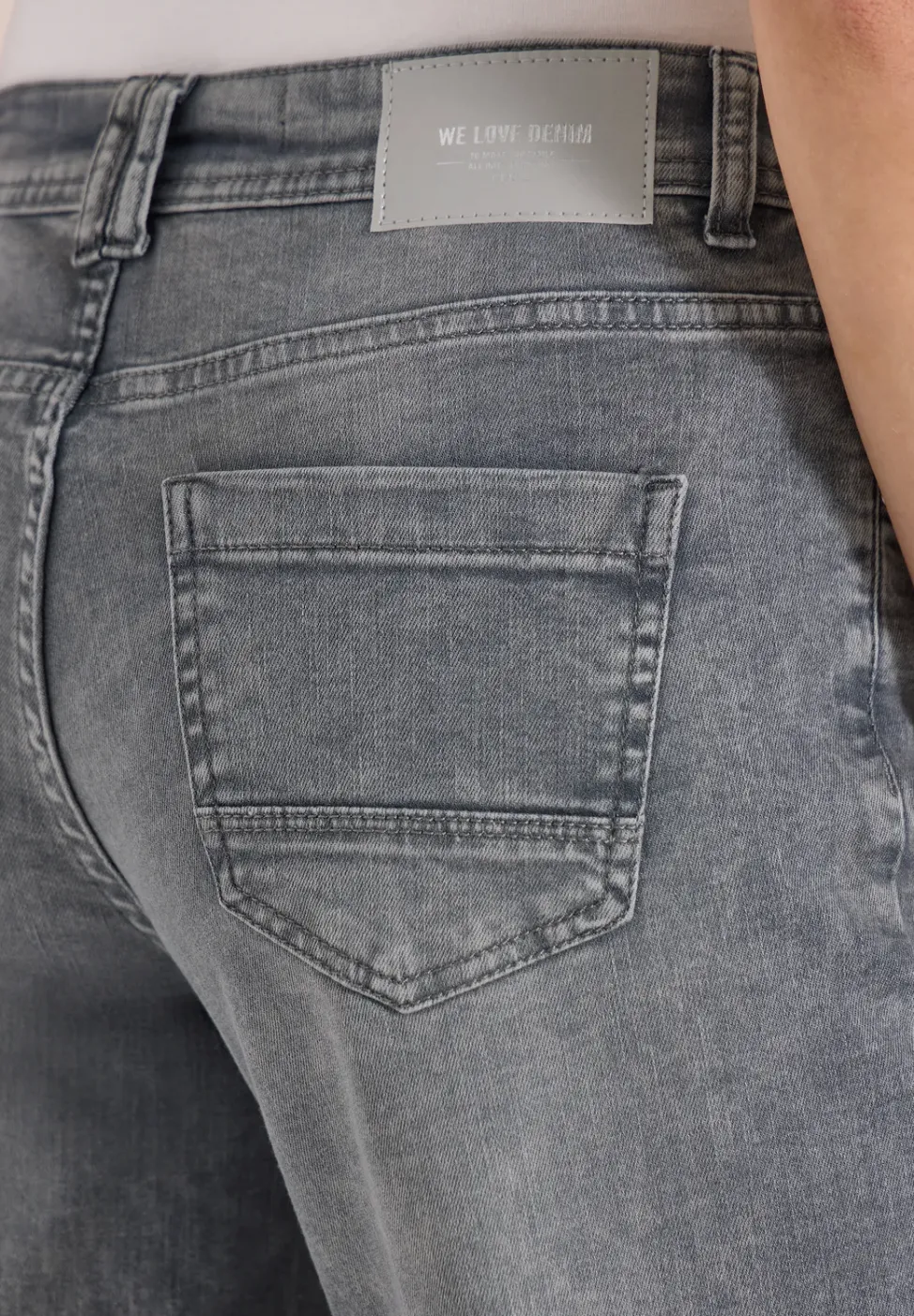 High Waist Wide Leg Jeans im Loose Fit
