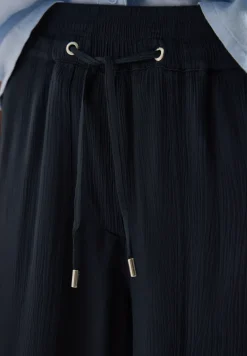 High Waist Wide Leg Shorts mit Struktur