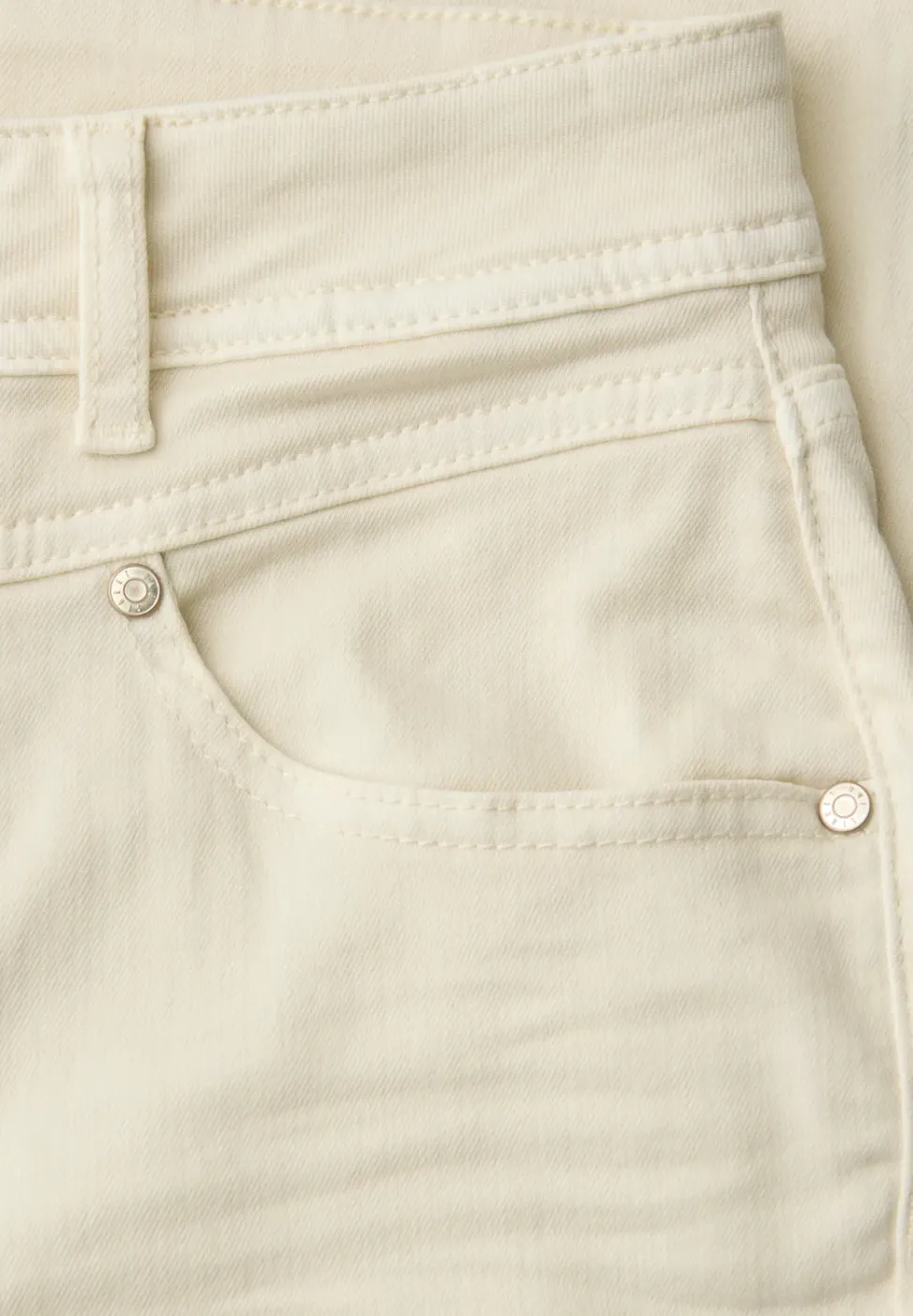 High Waist Bootcut Jeans im Slim Fit