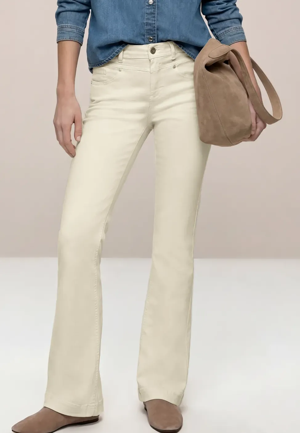 High Waist Bootcut Jeans im Slim Fit