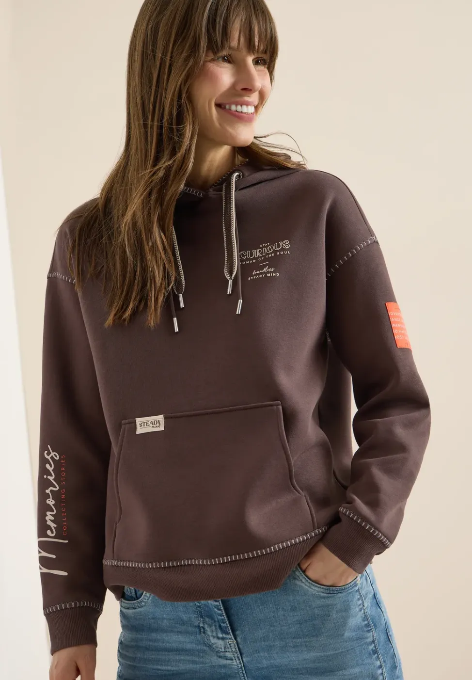 Hoodie mit Deko-Nähten