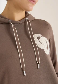 Hoodie mit Stickerei