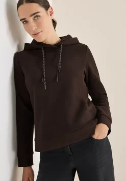Hoodie mit Stickerei