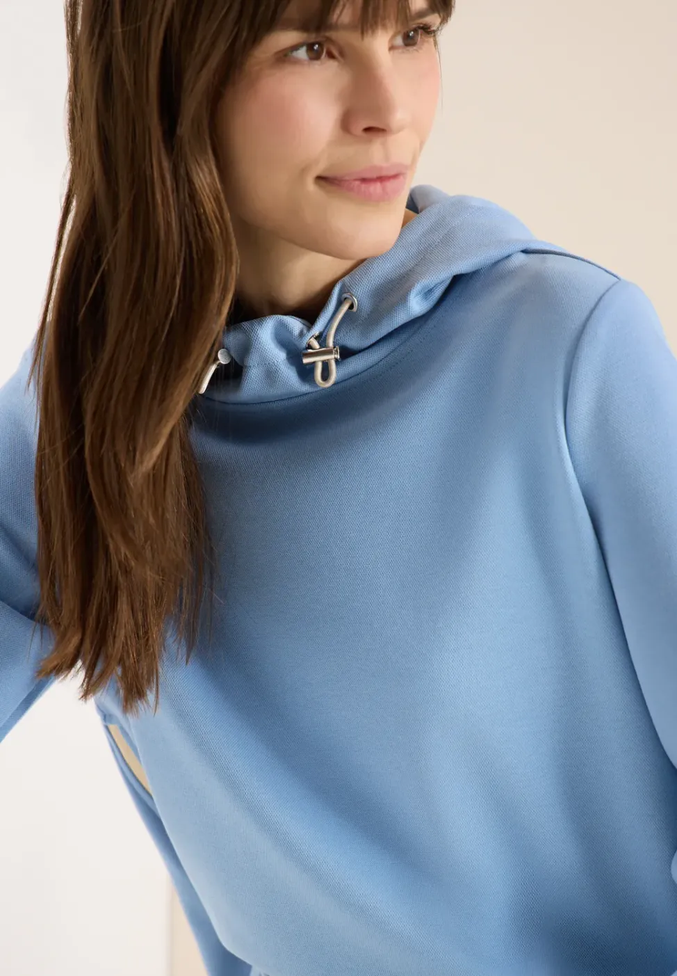 Hoodie mit Zipper-Details