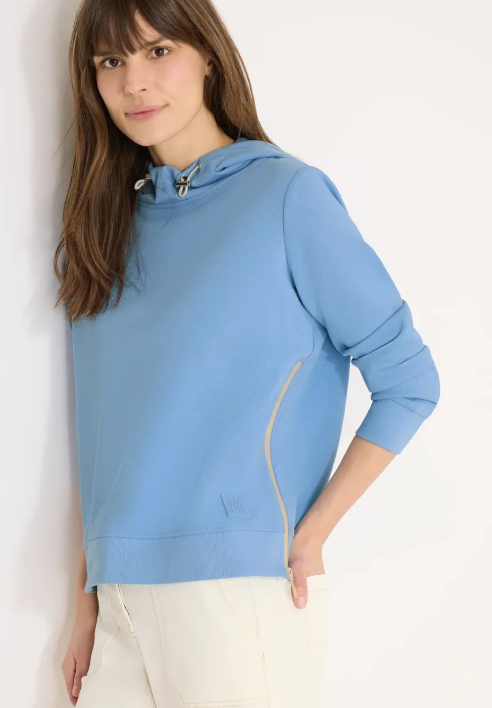 Hoodie mit Zipper-Details