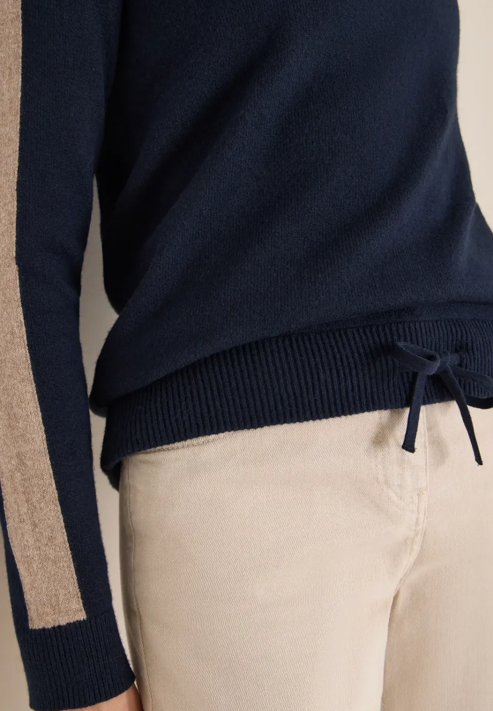 Hoodie mit Gallonstreifen