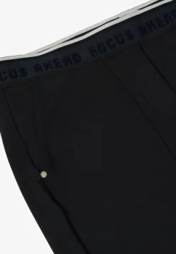 Hose im Causal Fit