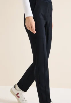 Hose im Causal Fit