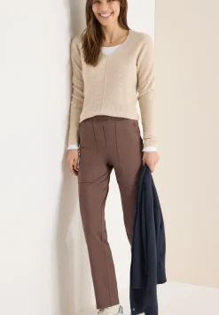 Hose im Causal Fit